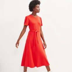 Tenille Scallop Knit Midi Dress -Amour Vert shop 0424 Tenille Carmine 2596 web