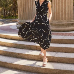 Olive Viscose Crepe Dress - Waves -Amour Vert shop 7540 Olive Crepe Waves 10872