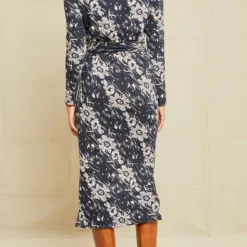 Castile Sweater Knit Dress -Amour Vert shop 7607 Castile Sweater Dress Lola Floral 9888 web