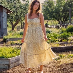 The Adele Dress | Daisy Green -Amour Vert shop Adele4 e64fd770 5db5 4db9 93fa f8fdc7dbce2a