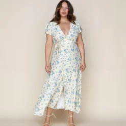 The Autumn Dress | Lilies In Bloom Silk 13 The Autumn Dress | Lilies In Bloom Silk -Amour Vert shop Autumn3 c515d0f6 9bd2 4a3b 9eec 441ddef9b80e