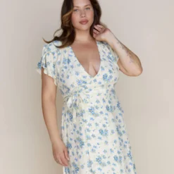 The Autumn Dress | Lilies In Bloom Silk 14 The Autumn Dress | Lilies In Bloom Silk -Amour Vert shop Autumn4 2d9cc2e4 bc86 47a4 ac77 ee86edfb6ca0