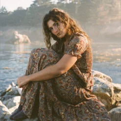 The Brooklyn Dress Petites | Plum Flora -Amour Vert shop Brooklyn3 72bcdcda 3f78 47fe 9b1a 3d1771b9028b