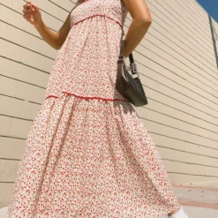 The Chiara Dress | Strawberry Fields -Amour Vert shop ChiaraDetail1