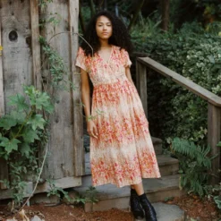 The Dawn Dress | Sunset Gladiola -Amour Vert shop Dawn fb feed 3 627eb94d 1017 4c07 9ca6 8aefcb332b60