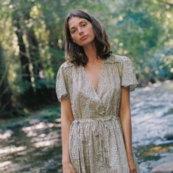 The Dawn Dress Petites | Calico Chamomile -Amour Vert shop Dawn fb feed 4 593d1dba 7846 44b0 adb0 01d59444d436