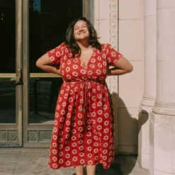 The Dawn Dress Extended | Crimson Daisy -Amour Vert shop Dawn1 1a85206b f127 4eff 8596 f36a475943d6