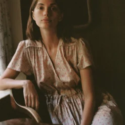 The Dawn Dress | Mauve Cosmos Floral -Amour Vert shop Dawn2 a24d2d98 60ae 485e 980c 6603cce48db8