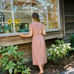 The Dawn Dress Petites | Apple Harvest -Amour Vert shop Dawn6 fae835d8 26e1 473a 87e9 e76b0363fe25