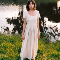 The Scarlet Dress Petites | Eggshell 9 The Scarlet Dress Petites | Eggshell -Amour Vert shop EggshellPetites3