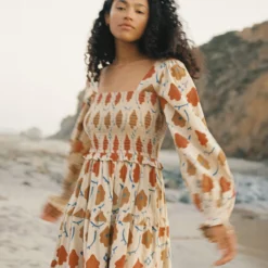 The Emerson Dress Petites | Oak Leaf -Amour Vert shop Emerson4 1