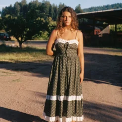 The Emma Dress | Night Strawberry -Amour Vert shop Emma 4