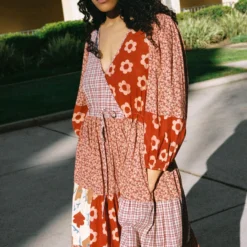 The Gina Dress | Patchwork Reds -Amour Vert shop Gina4 c961e06a 301a 4e8b aedb e7a3cc04f852