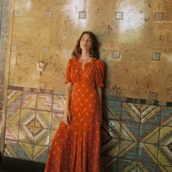 The Irene Dress | Mums Ditsy Ruby 13 The Irene Dress | Mums Ditsy Ruby -Amour Vert shop Irene1 402794dc 749e 4484 afc1 1f33c2edf74b