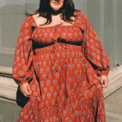 The Jennica Dress Extended | Sienna Sunflower -Amour Vert shop Jennica1 0e10bf2f 23f2 4041 9f61 77f4756b584f