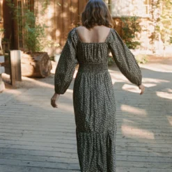 The Jennica Dress | Noir Harvest -Amour Vert shop Jennica1 84d82b5c d90e 403f bdbb bec05cddbdf0