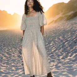 The Katrina Dress | Calico Chamomile -Amour Vert shop Katrina3 2