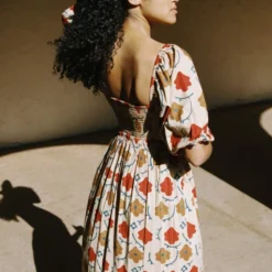 The Katrina Dress | Oak Leaf -Amour Vert shop Katrina5 a618e7e6 48ee 42ed b72d 00941820fab7