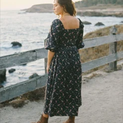 The Peyton Dress | Mums Ditsy Black -Amour Vert shop Peyton3 2823c474 8f80 4775 9348 07e980b9eb4f