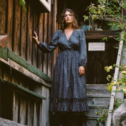 The Sarah Dress | Ginkgo Black 14 The Sarah Dress | Ginkgo Black -Amour Vert shop Sarah4 27bc1174 89ef 4540 b580 293553f949a5