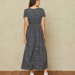 The Scarlet Dress | Ginkgo Black 13 The Scarlet Dress | Ginkgo Black -Amour Vert shop Scarlet2 48b6a9cd 52b9 41db b9f3 dd4ce7fc50c3