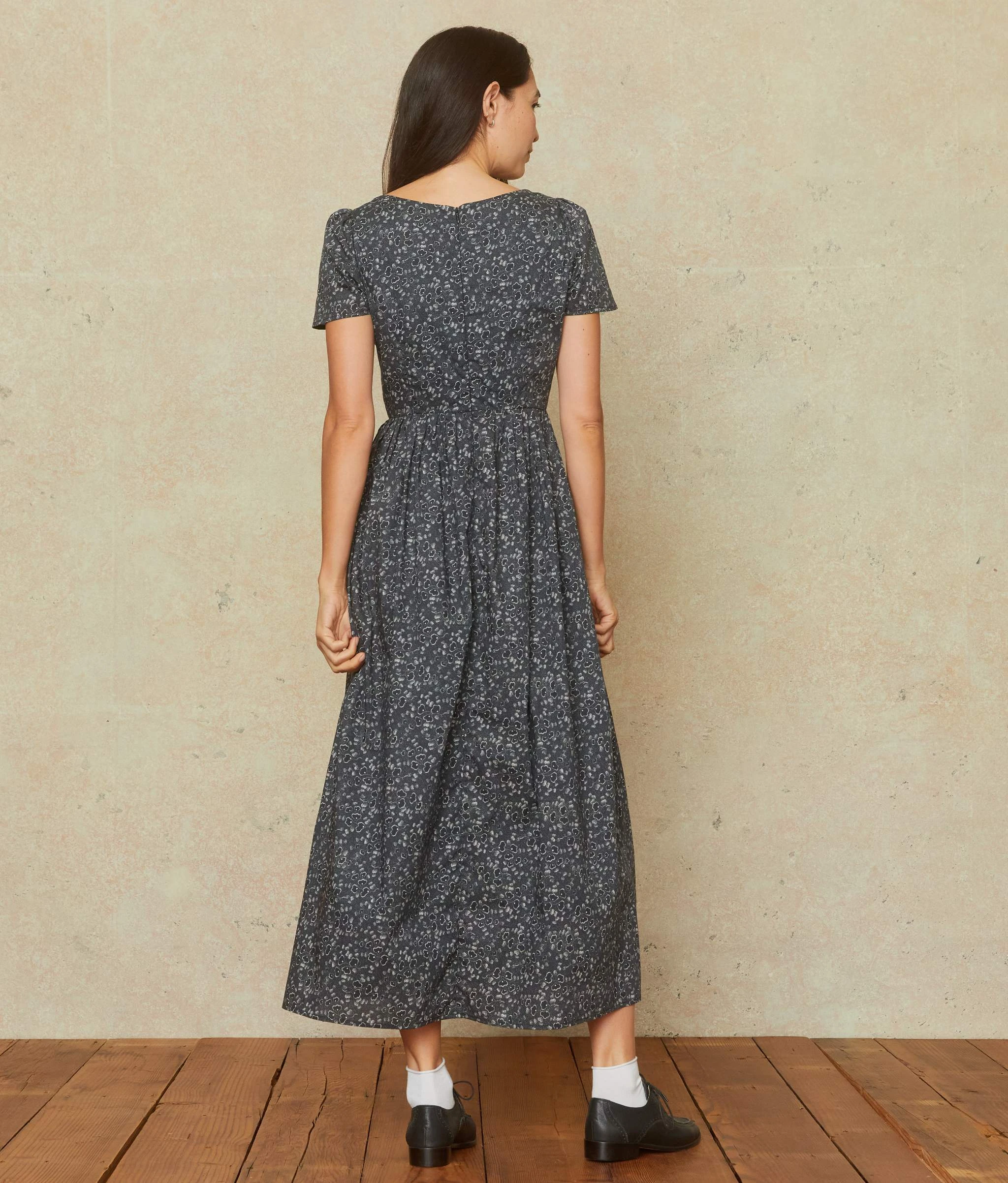 The Scarlet Dress | Ginkgo Black 6 The Scarlet Dress | Ginkgo Black - Image 4